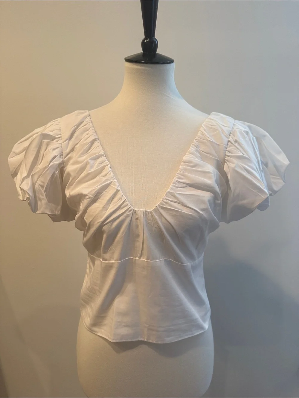 A&F White V-Neck Puff Sleeve Women's Top